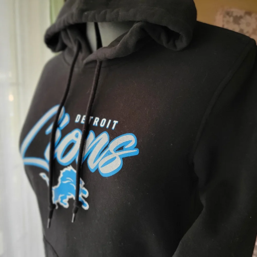 New Era Black and Blue Detroit Lions Hoodie Size Small Womens - Picture 2 of 9